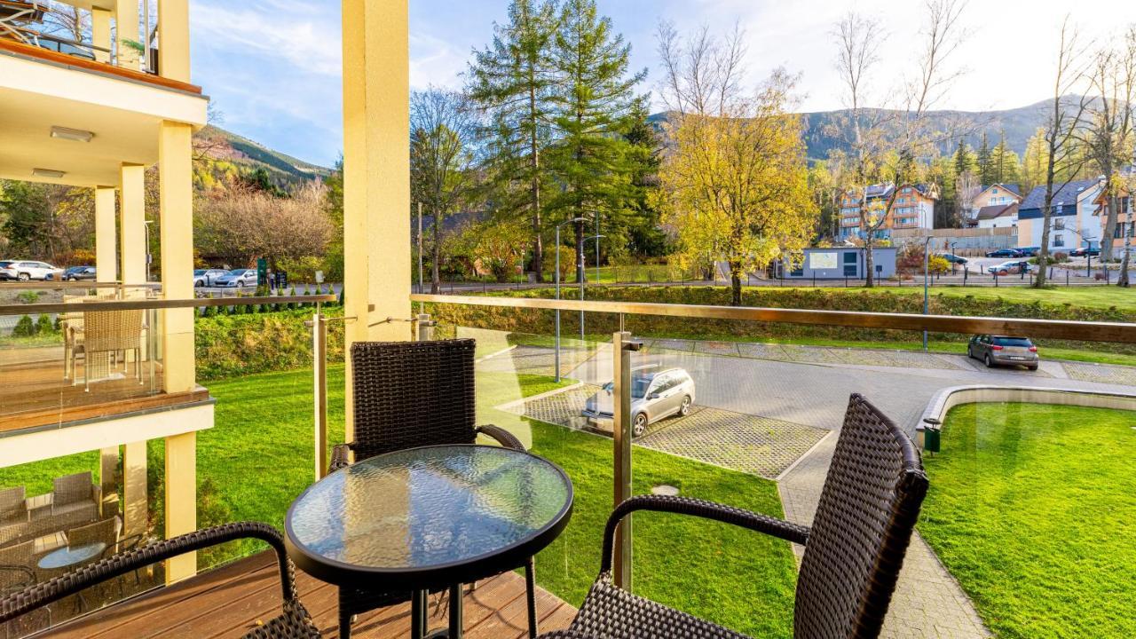 Apartamenty Sun & Snow Sarnia Residence Karpacz Exteriör bild